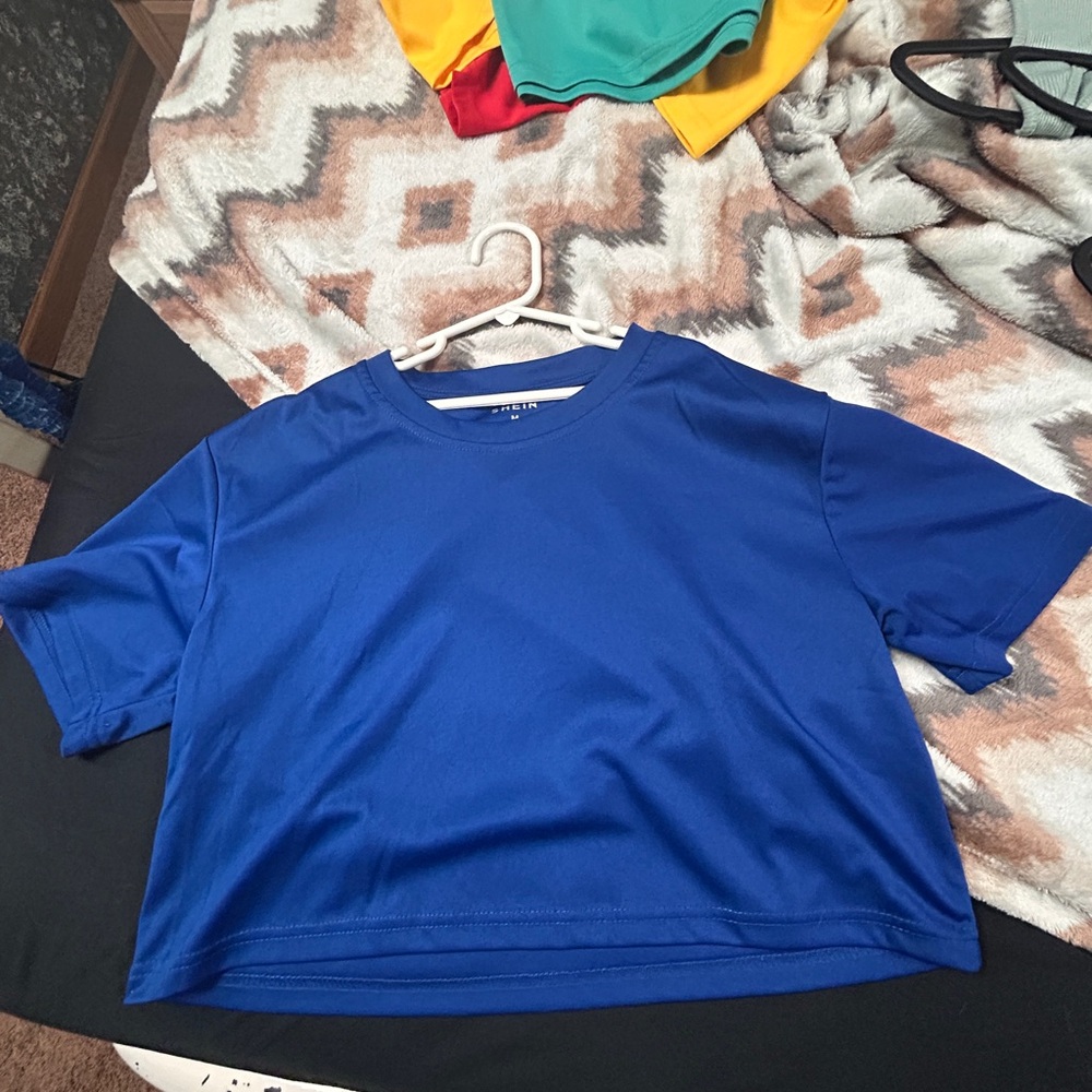SHEIN Royal Blue Crop Top